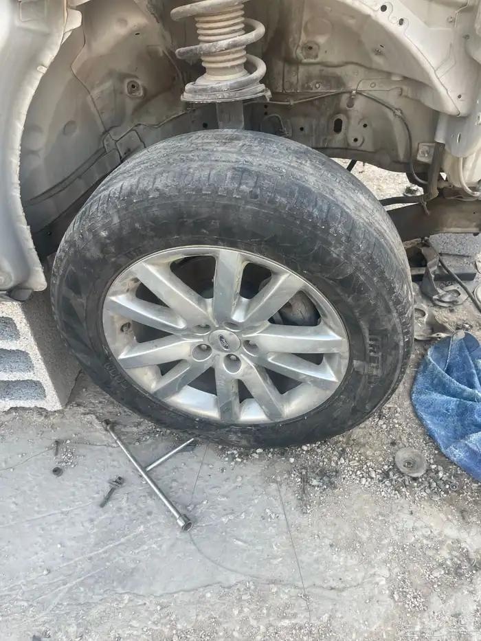 فورد 2013 تشليح قطع غيار بودي وكالة قير وكالة تشليح قطع 3