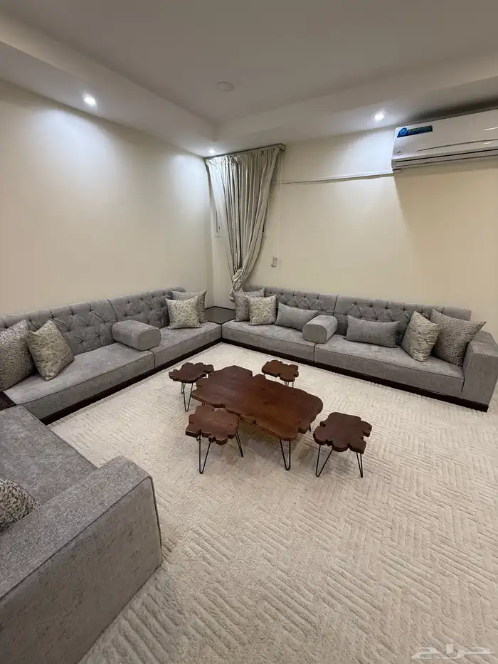 طقم مجلس رجال مع طاولات خدمه مجانا .. 8