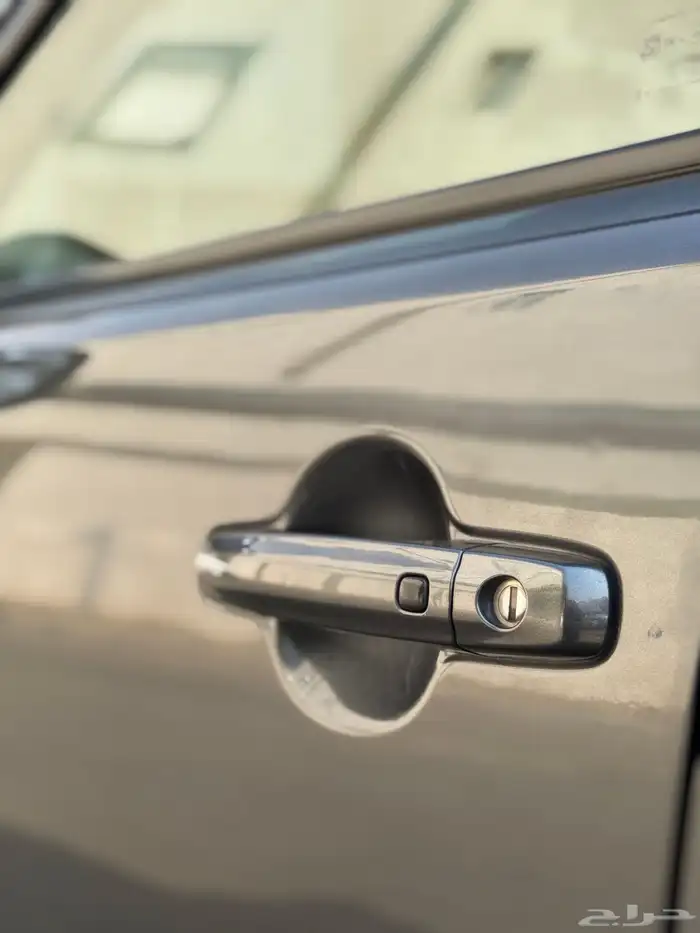 تويوتا اوربان كروزر 2023 GL بحالة الوكالة 9