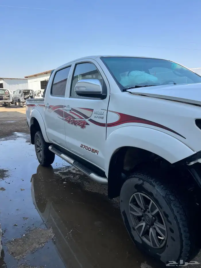 هايلوكس 2015 دبل مصدومه قطع غيار فقط 3