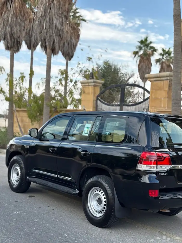 لاندكروزر مرهم 29