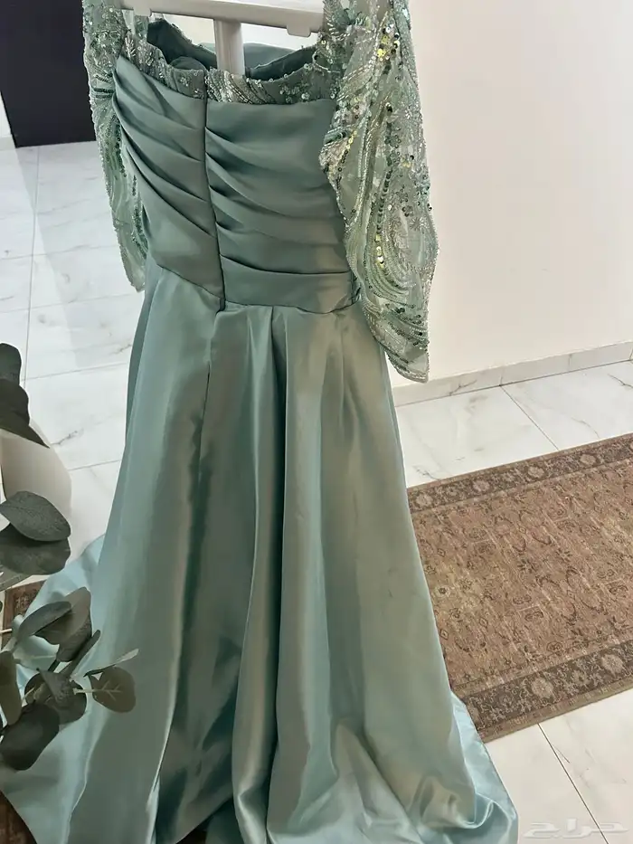 فستان للبيع جديد تم لبس فقط3 ساعات 2