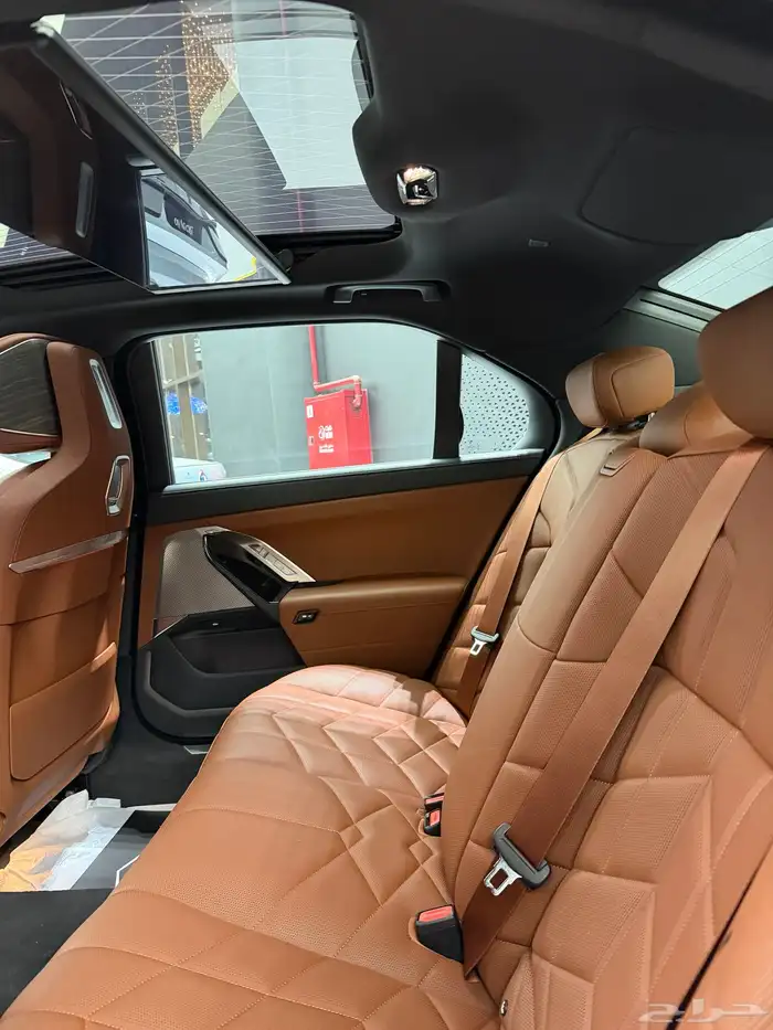 BMW 735 2025 كت ام عداد 18 الف فقط 6