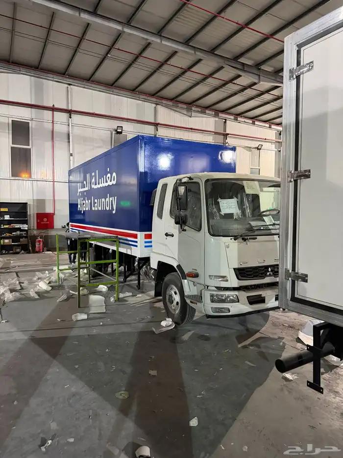 دعاية وإعلان طباعة استيكرات بنرات ستائر شاحنات 3