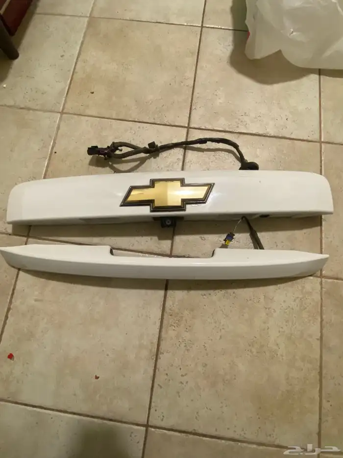 قفل شنطة جمس 2008 3