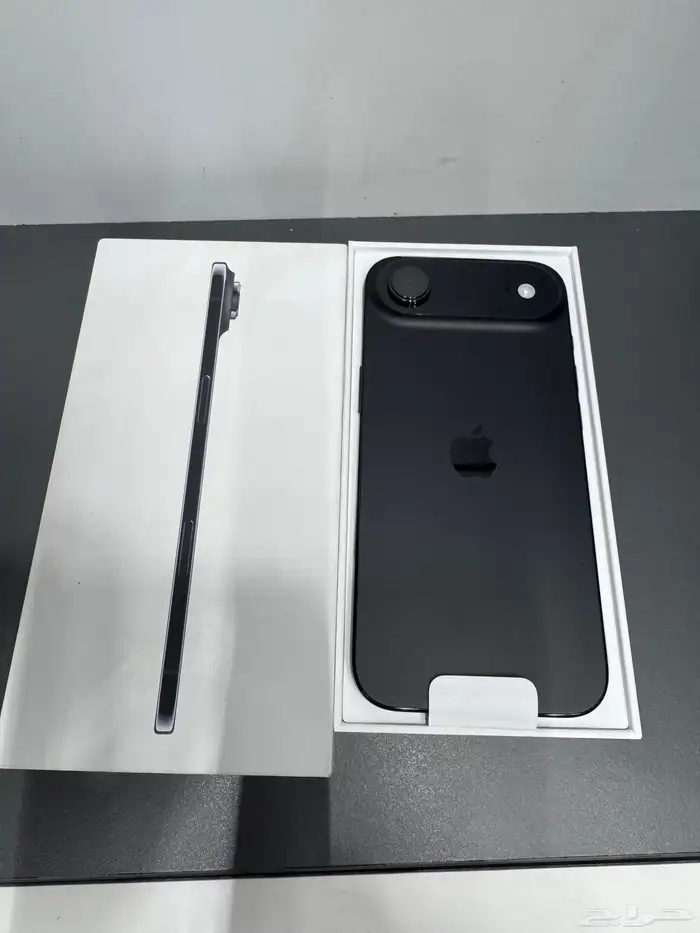 ايفون اير سعة 256 اسود بطاريه 100 مستخدم شبه جديد ب3100 0