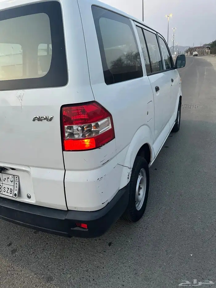 سوزوكي فان 2011 6