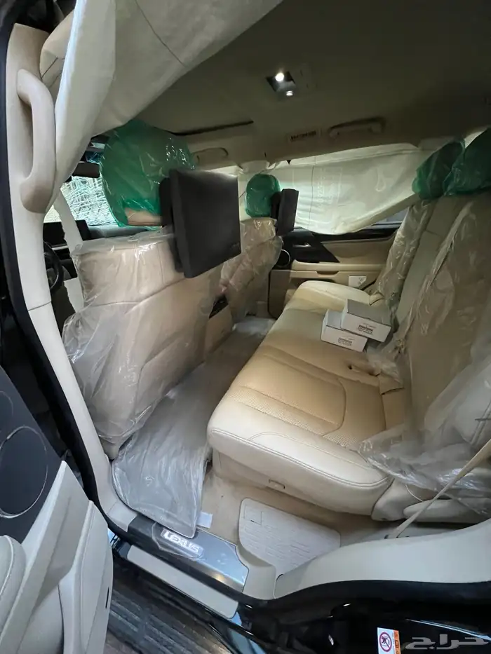 جيب لكزس 2019 ممشى قليل ومستخدم أول 13