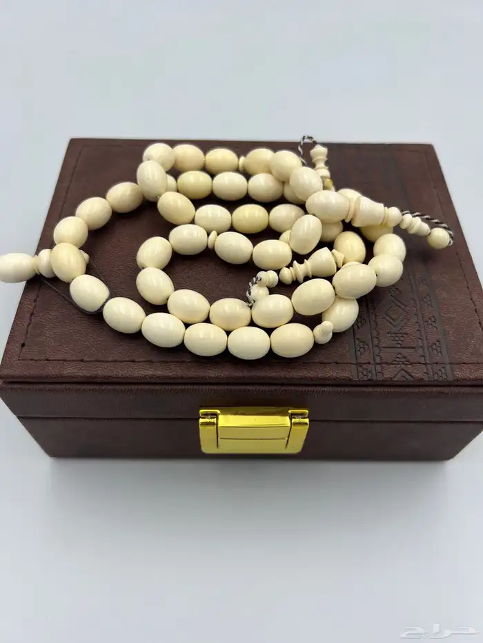 سبحه بلياردو كريمي قديم 1