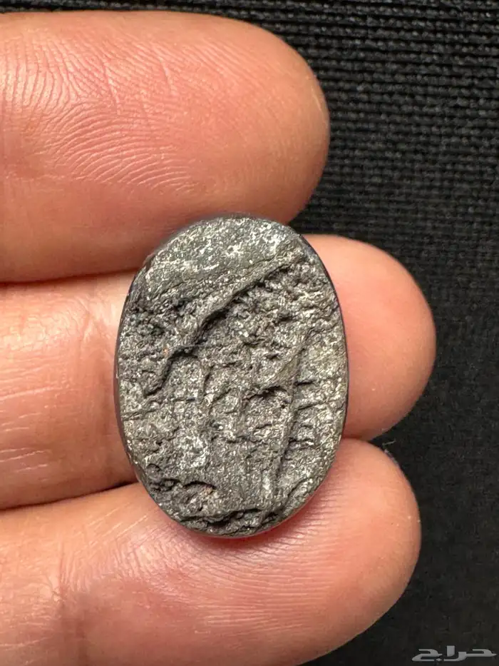 عقيق يماني أسود خام 11