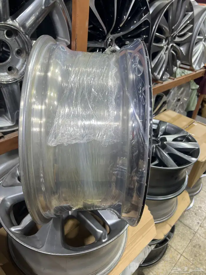 جنوط كامري موديل 2022 مقاس18 اصلي و كاله 3