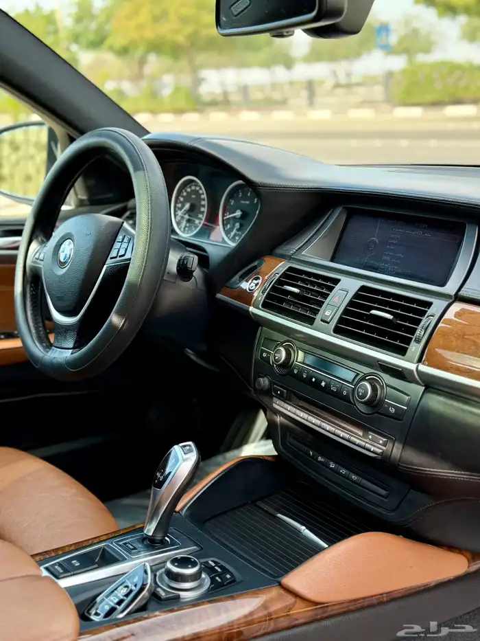 بي ام X6 مديل 2013 قمة بالنضافة 16