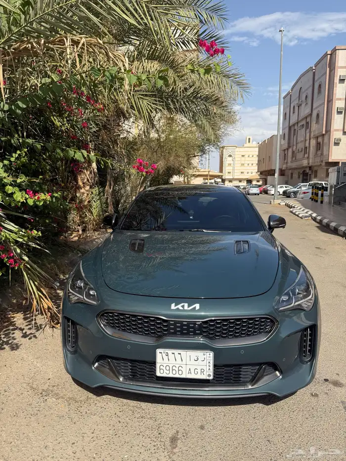 كيا ستينجر 8