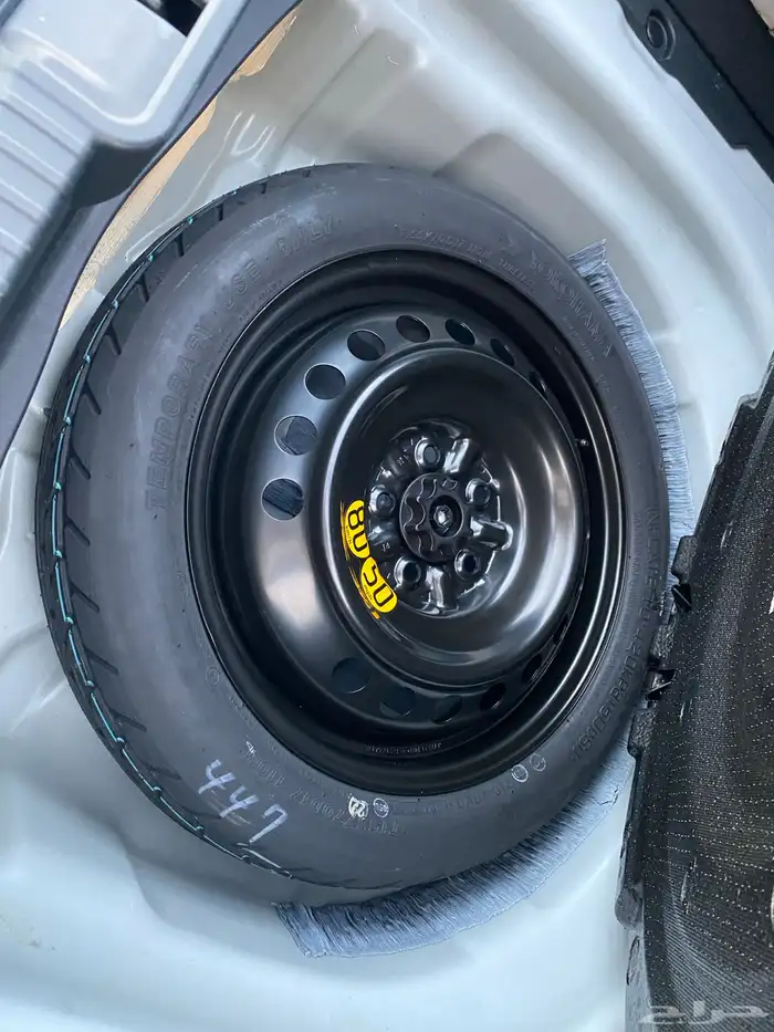 لكزس ES250 صيانات الشركه مالك واحد 38