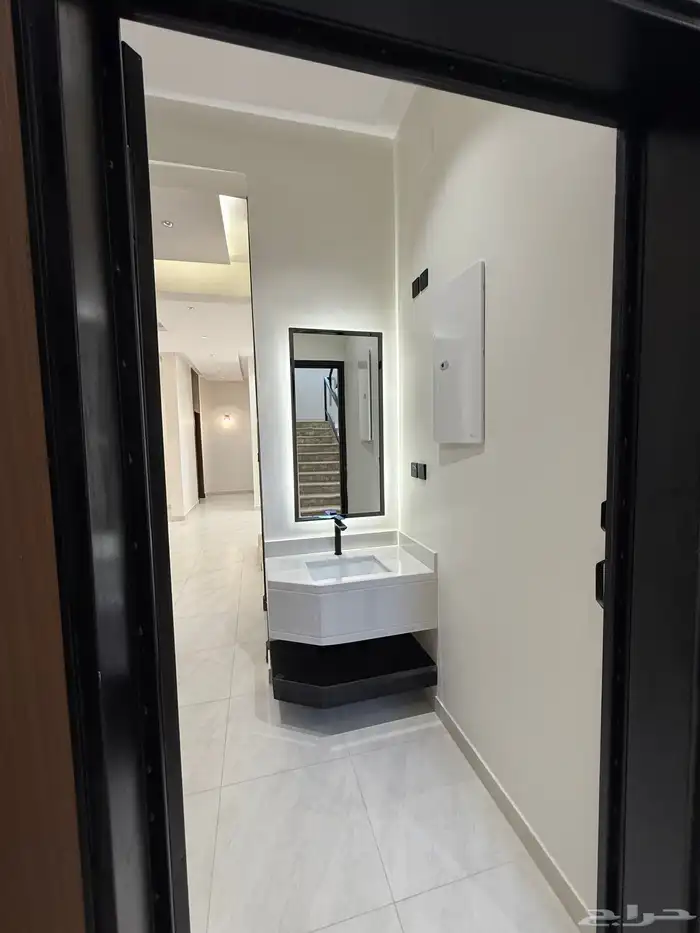 للبيع ارواف أرضيه وعلويه بحوش وسطح خاص المحاله ابها 690الف 27