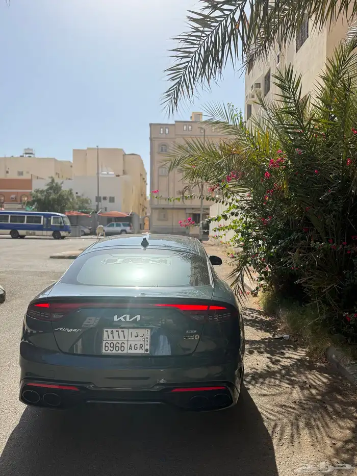 كيا ستينجر 9