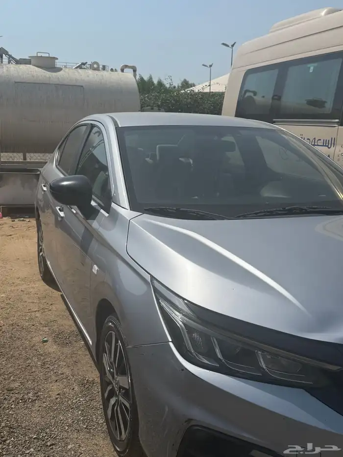 هوندا سيتي 2023 للبيع نظيفه تم تنزيل الحد 11