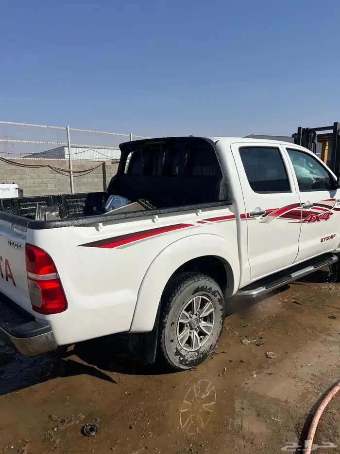 هايلوكس 2015 دبل مصدومه قطع غيار فقط 5