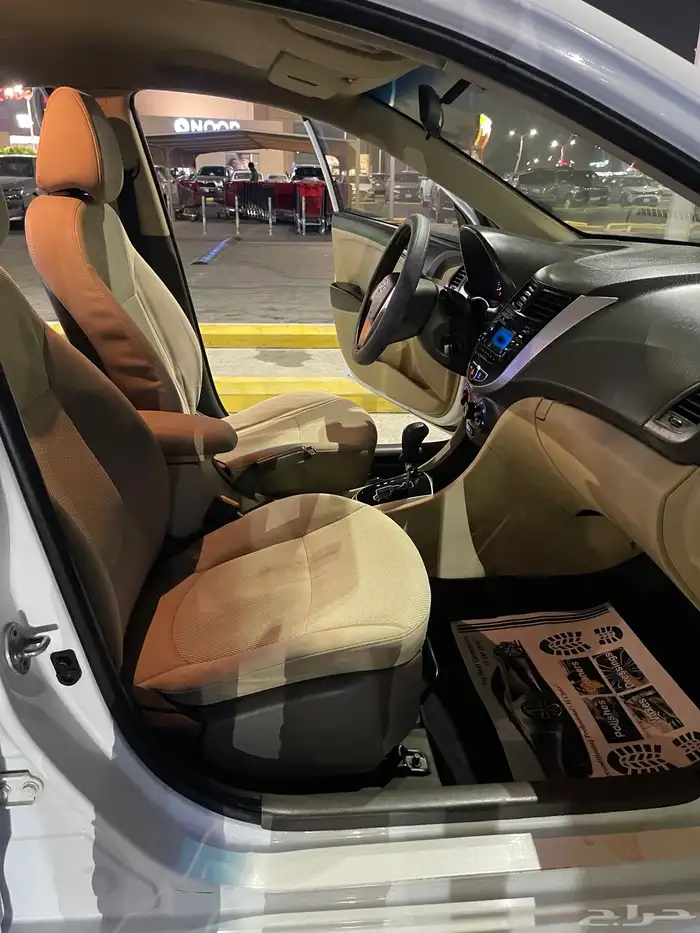 Hyundai أكسنت 2015 نضيفه وتنصفت للمستخدم 17