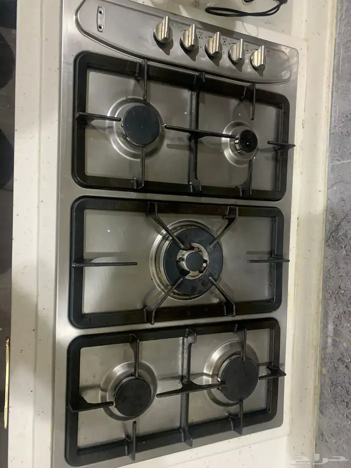 فرن سطحي (5عيون ) إيطالي استخدام بسيط نظيف شغال للبيع 0
