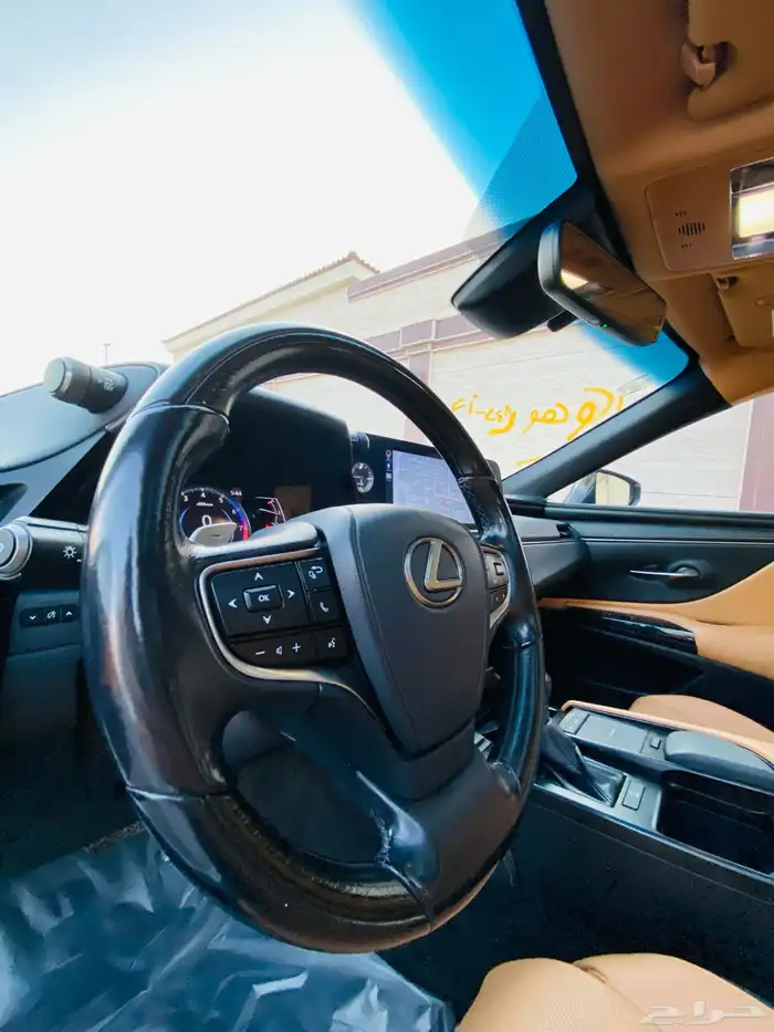 لكزس ES250 صيانات الشركه مالك واحد 28