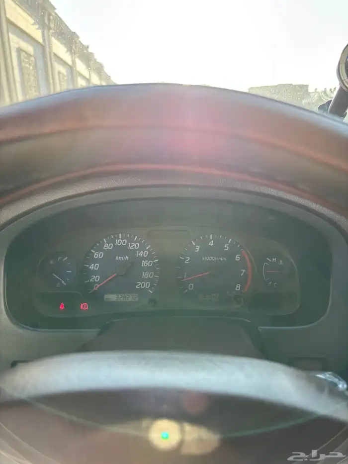 نيسان ددسن 2013 نظيف 41