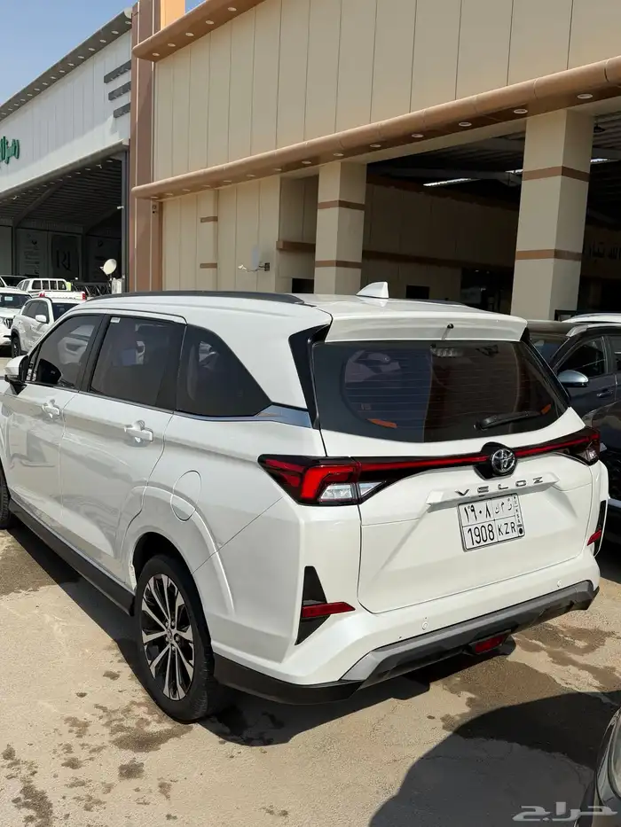 تويوتا فيلوز 2024 فل كامل 3