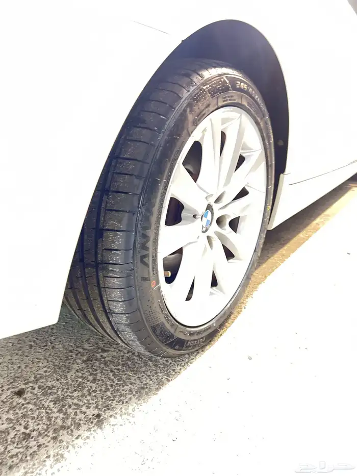 بي ام دبليو الفئة الخامسة 3