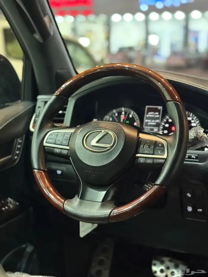 لكزس - 2021 - LX570 - بلاك اديشن 18