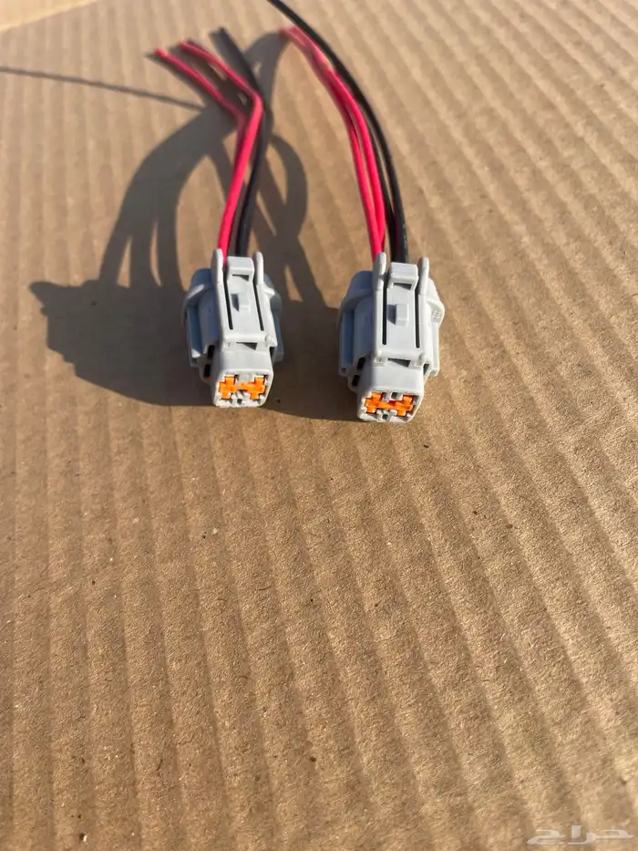 أفياش شمعات لسيارات نيسان الانوار الاماميه 1