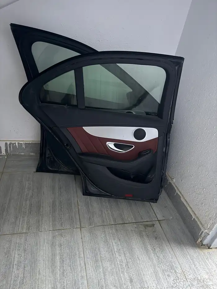 باب مرسيدس 200 2021 0