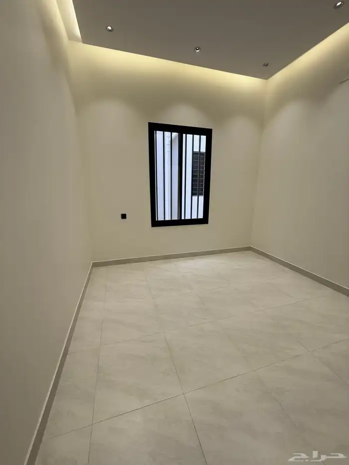 للبيع ارواف أرضيه وعلويه بحوش وسطح خاص المحاله ابها 690الف 28