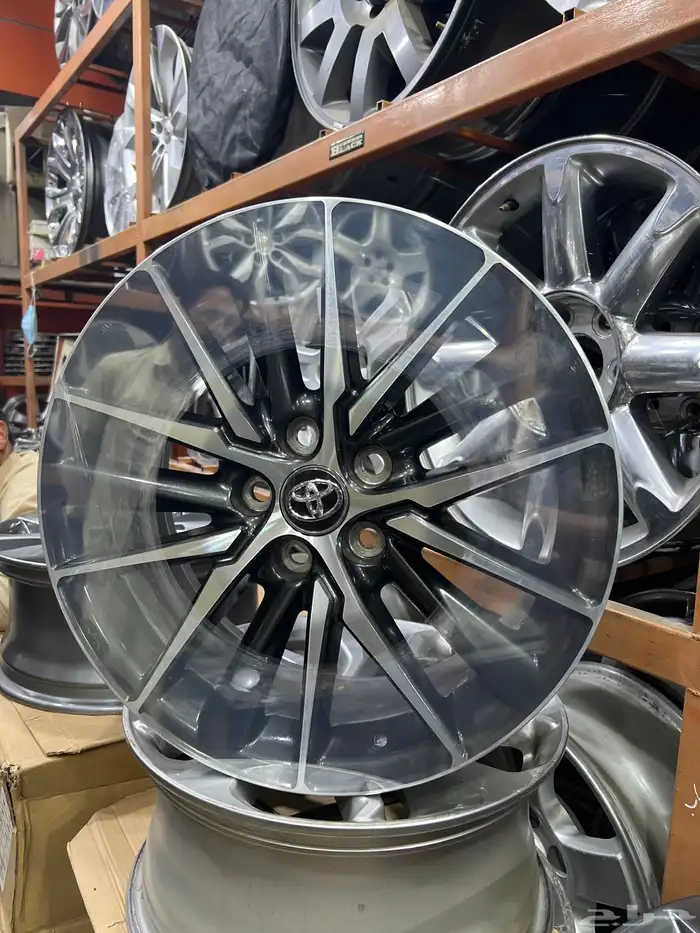 جنوط كامري موديل 2022 مقاس18 اصلي و كاله 1