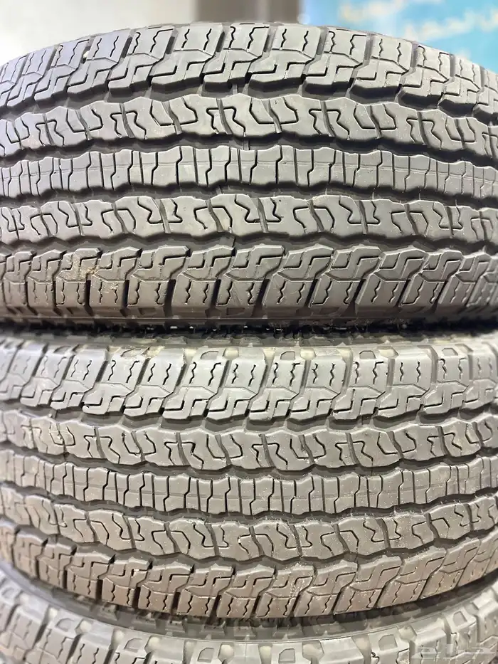 طقم كفرات مستعمل 265 65 18 جودير 1