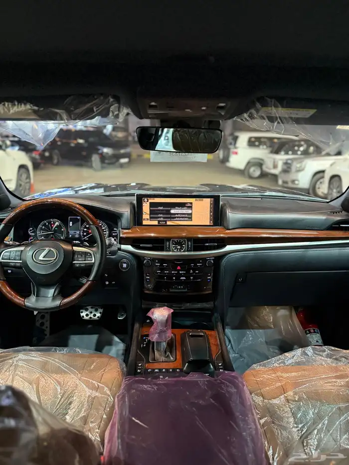 لكزس - 2021 - LX570 - بلاك اديشن 19