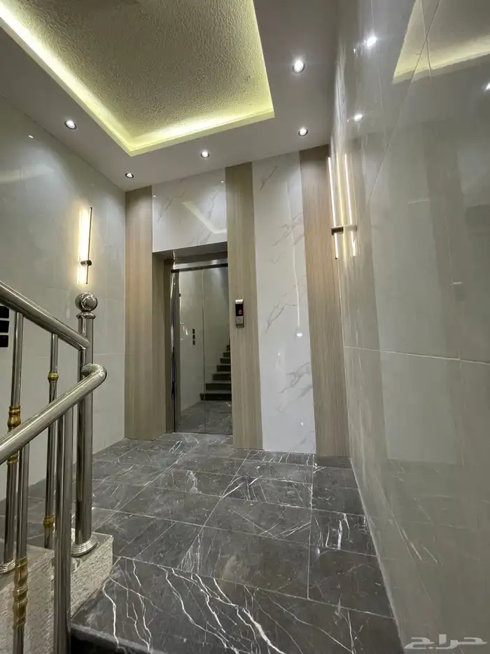 للبيع شقق أرضي وعلوي ابها بسعر 550 الف 1