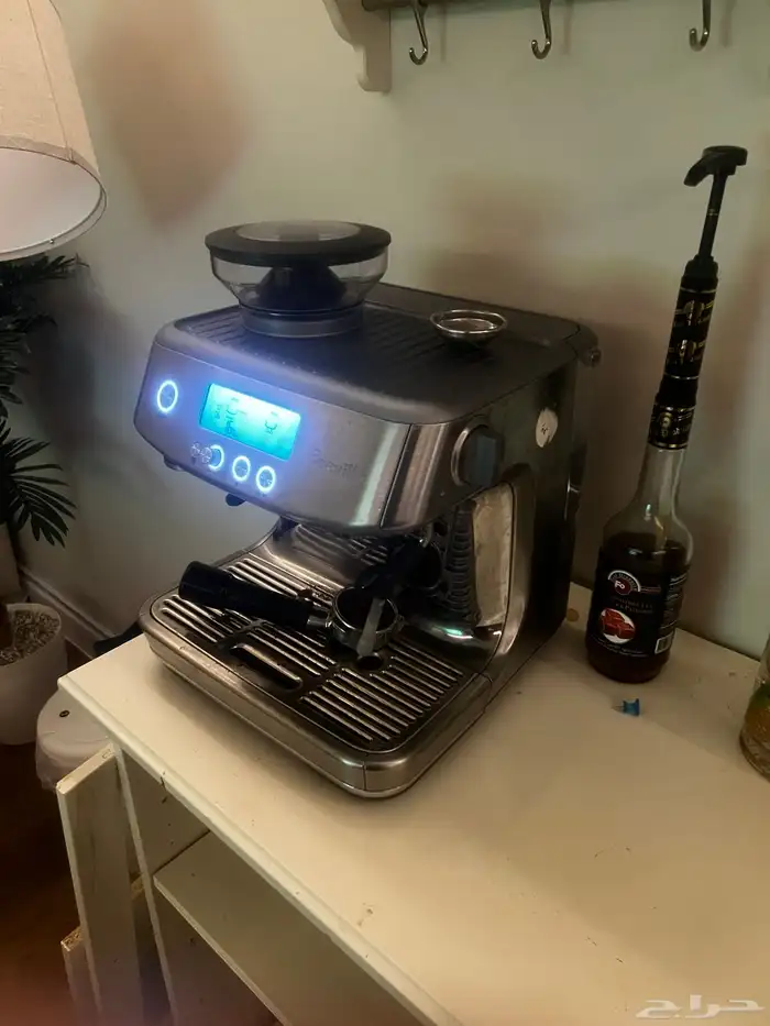 للبيع آلة قهوة بريفل Breville   نظيفة وجاهزة للعمل 1