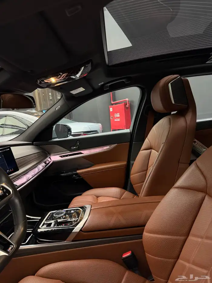 BMW 735 2025 كت ام عداد 18 الف فقط 4