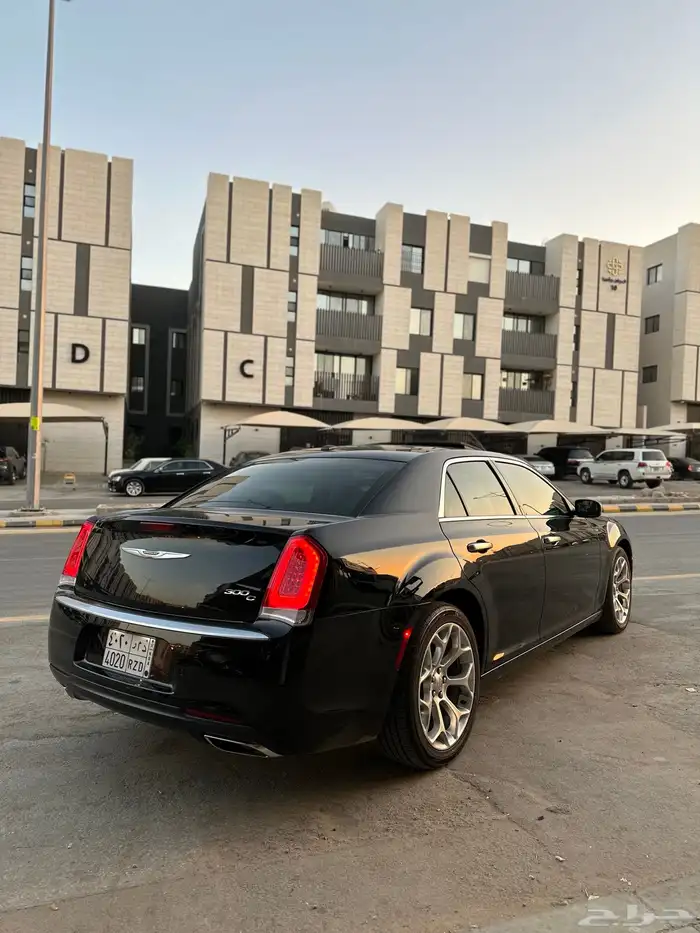كرايزلر C300 اكزكتيف 2019 المتحدة 6