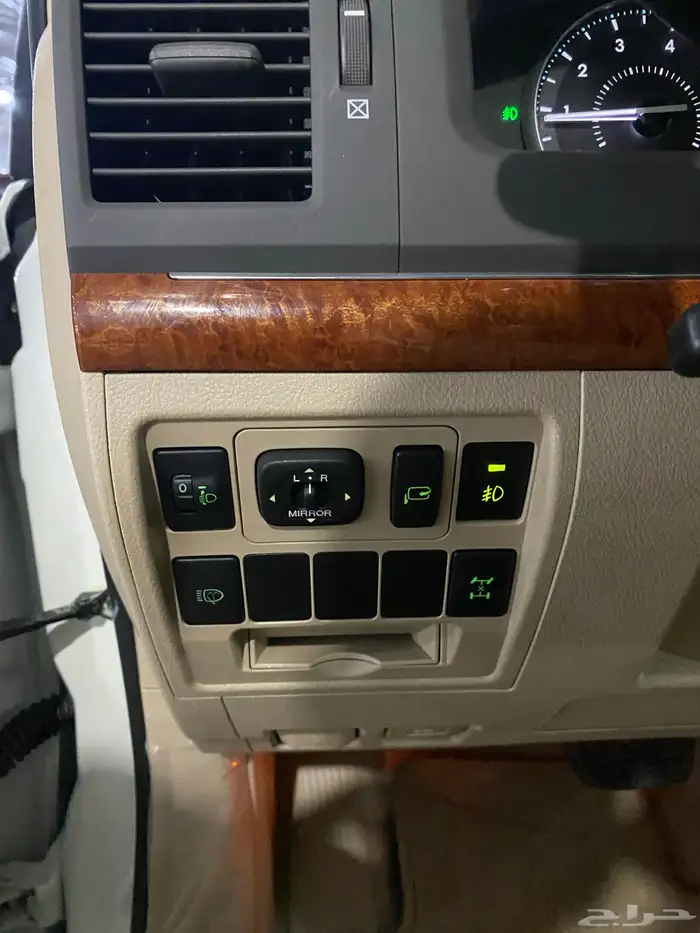 جيب لاندكروزر 2015 ستين عام 26