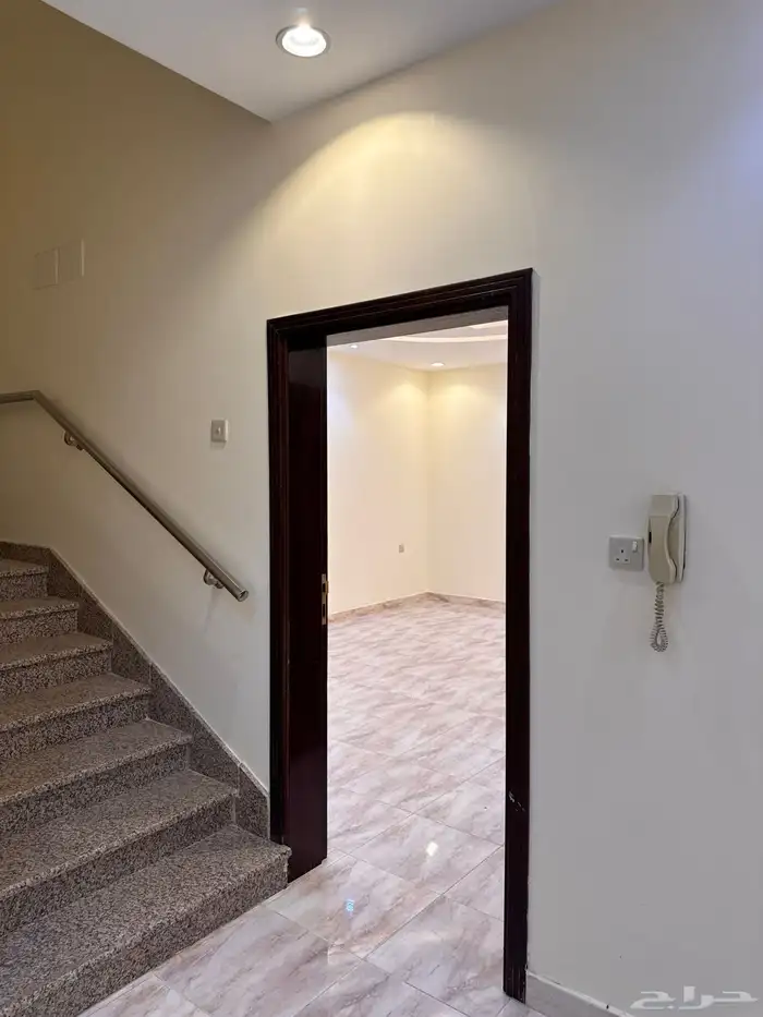 فيلا دوبلكس للبيع في شوران أ 23