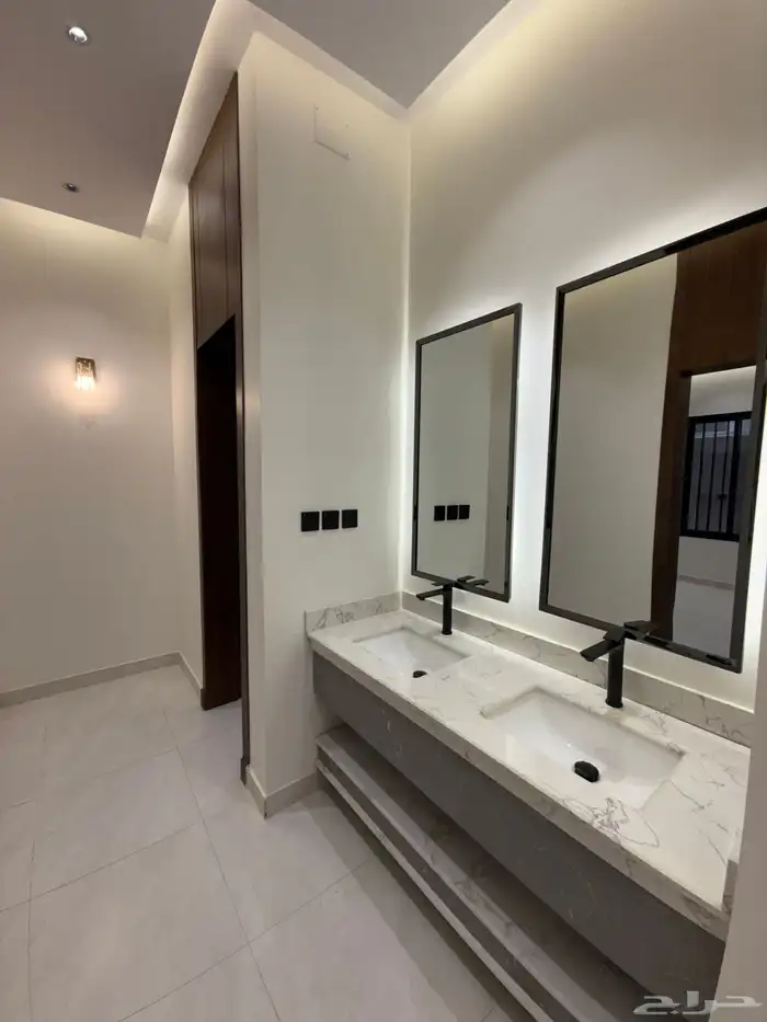 للبيع ارواف أرضيه وعلويه بحوش وسطح خاص المحاله ابها 690الف 8