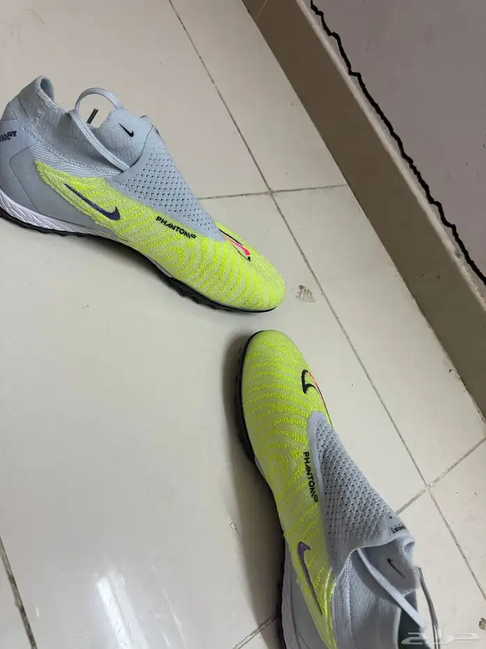 حذاء رياضي مقاس 45 3