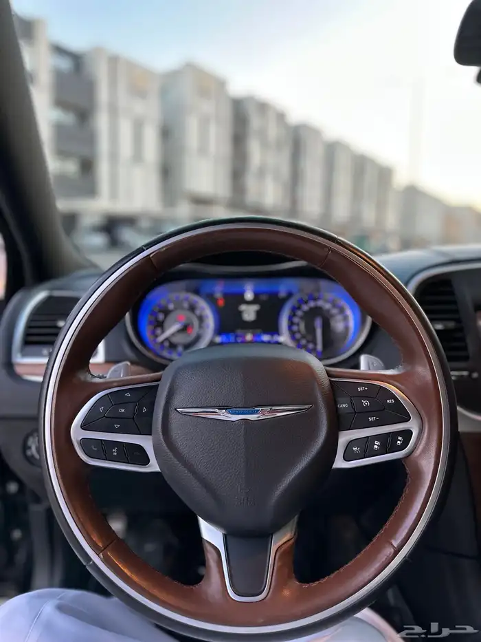 كرايزلر C300 اكزكتيف 2019 المتحدة 15