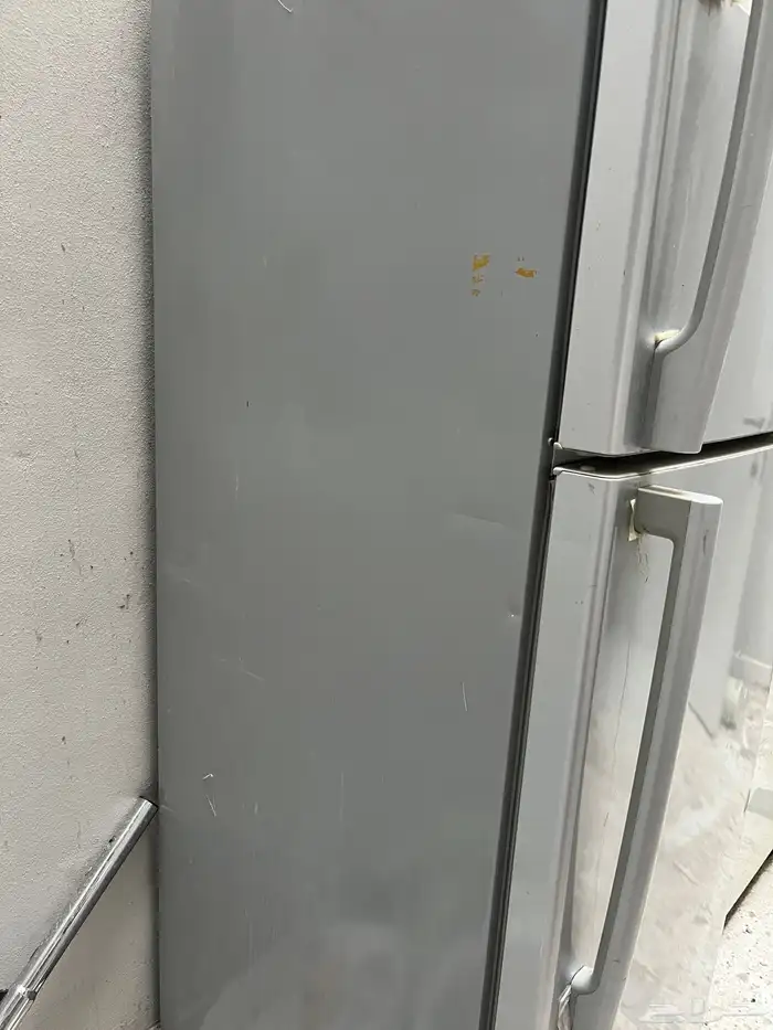 ثلاجه للبيع 0