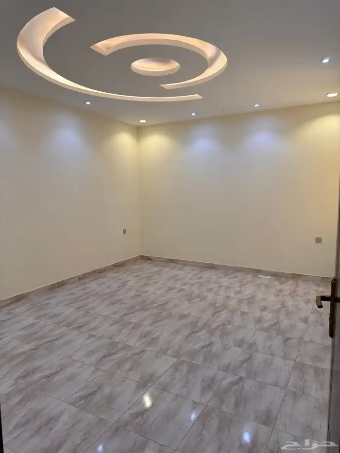 فيلا دوبلكس للبيع في شوران أ 22