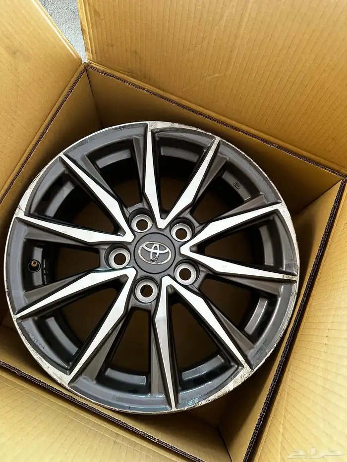 جنوط كامري 2025 ستاندر جديده ومعهن الصواميل 1