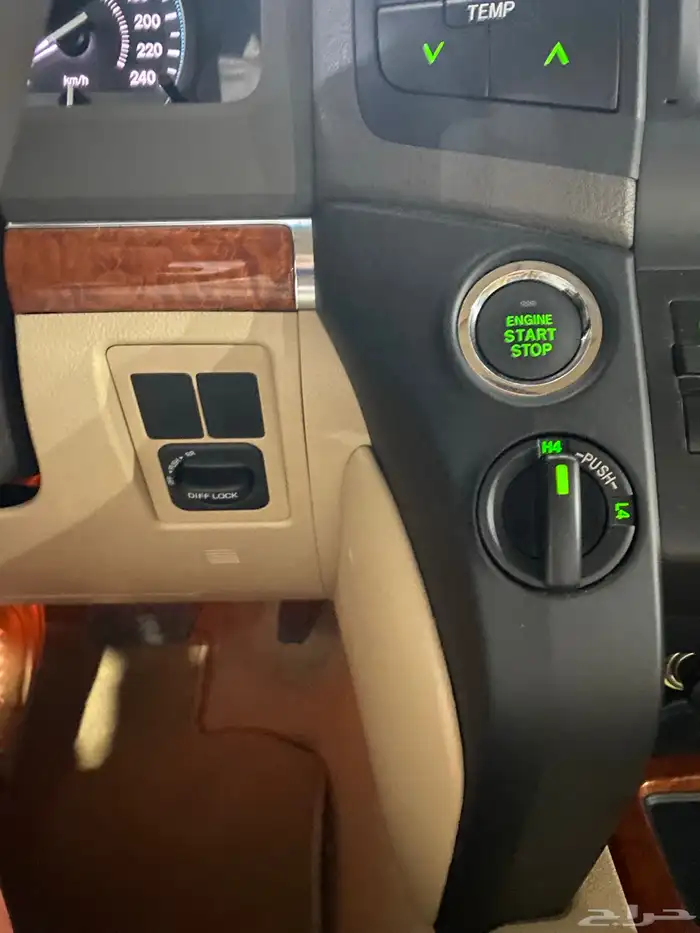 جيب لاندكروزر 2015 ستين عام 27