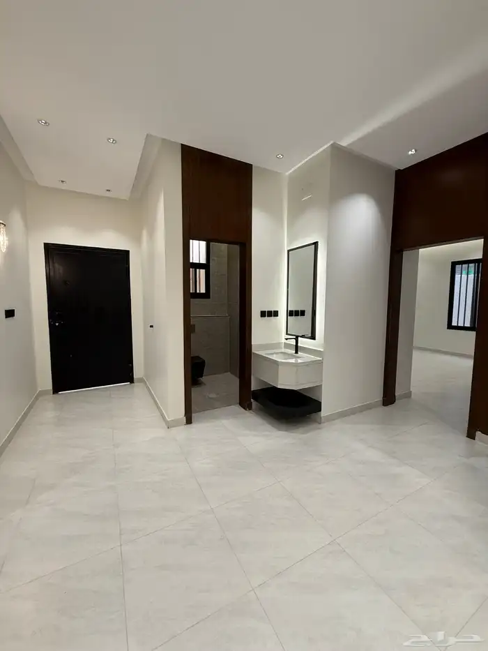 للبيع ارواف أرضيه وعلويه بحوش وسطح خاص المحاله ابها 690الف 11