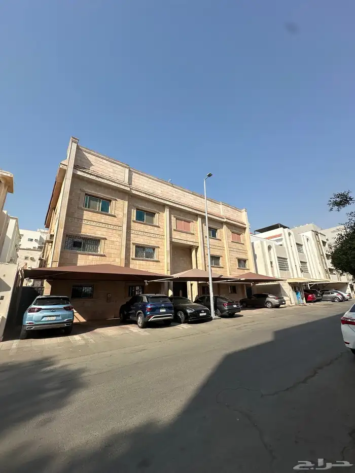 عمارة للبيع في حي النزهه 1